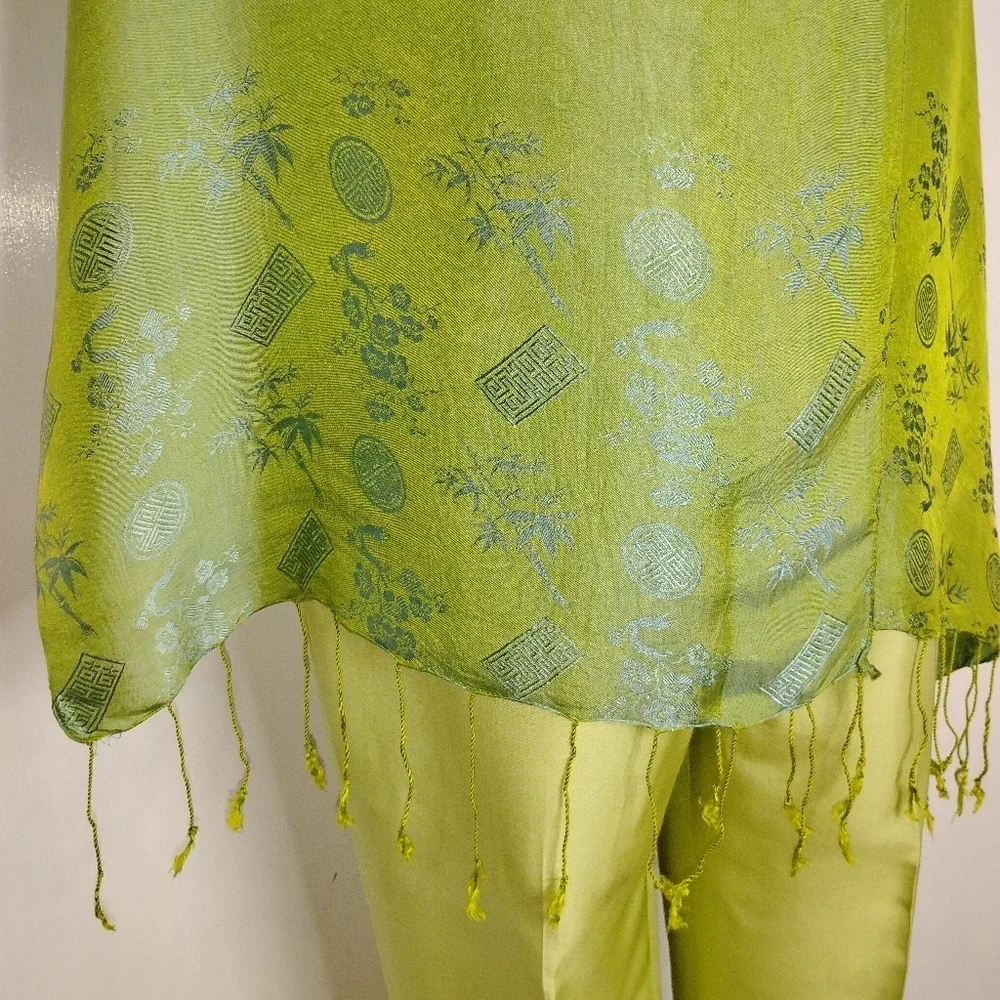 GORGEOUS IRIDESCENT SILK SCARF